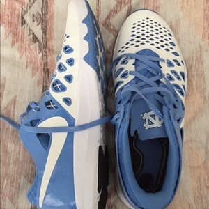 UNC Mens Basketball Shoes Size 10